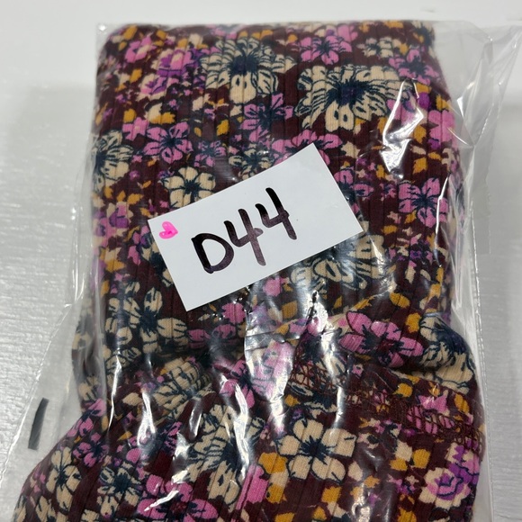 Mod Retro NWOT Free People Wishful Floral Printed Ribbed Tank in Mulberry S - Picture 9 of 9